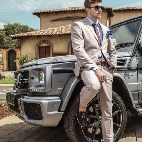 Lardini Linen Suit — Sand