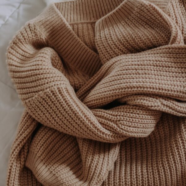 Boglioli Cashmere V-Neck — Camel
